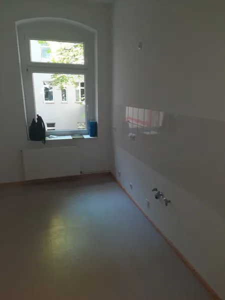 Helle 3-Zimmer-Altbauwohnung mit großem Balkon und Dielenboden in Berlin-Prenzlauer Berg — photo 1